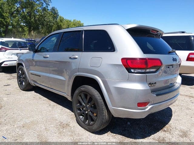 2017 JEEP GRAND CHEROKEE ALTITUDE 4X4 3