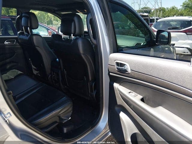 2017 JEEP GRAND CHEROKEE ALTITUDE 4X4 8