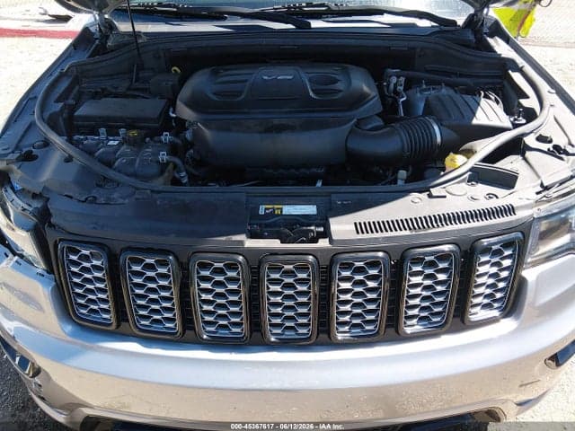 2017 JEEP GRAND CHEROKEE ALTITUDE 4X4 10