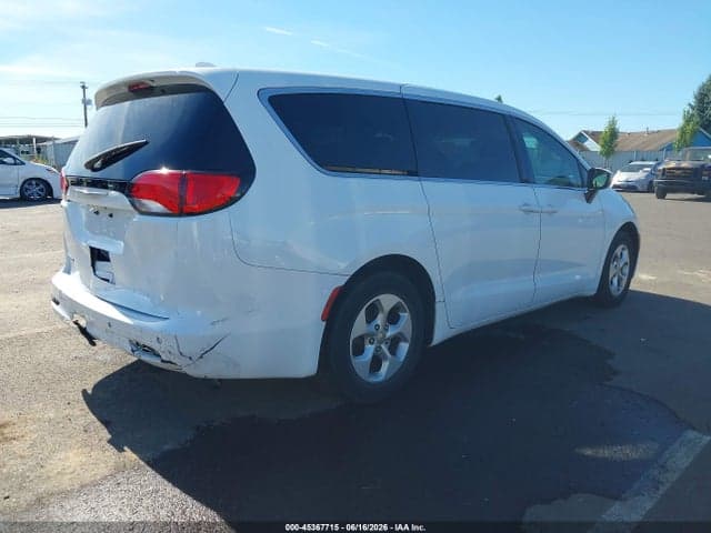 2017 CHRYSLER PACIFICA LX 4