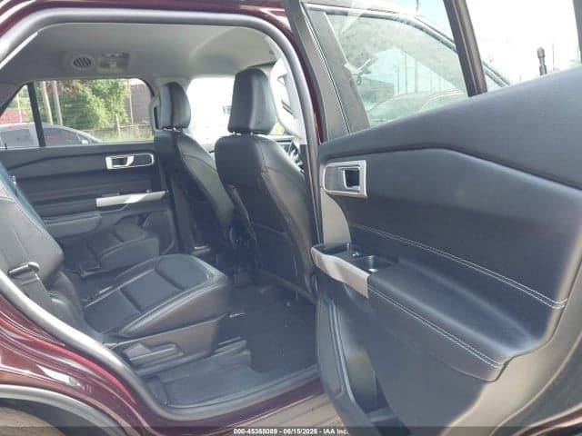 2023 FORD EXPLORER XLT 8