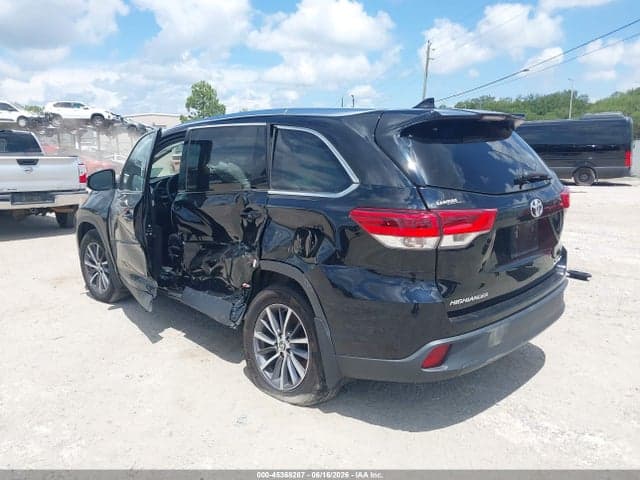 2019 TOYOTA HIGHLANDER XLE 3