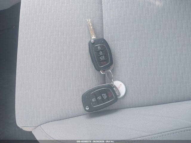 2021 HYUNDAI TUCSON SE 11