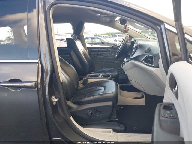 2019 CHRYSLER PACIFICA TOURING L PLUS 5