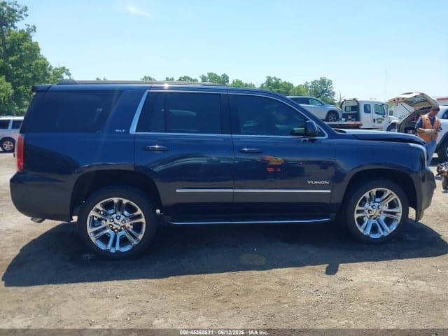 2017 GMC YUKON SLT 13