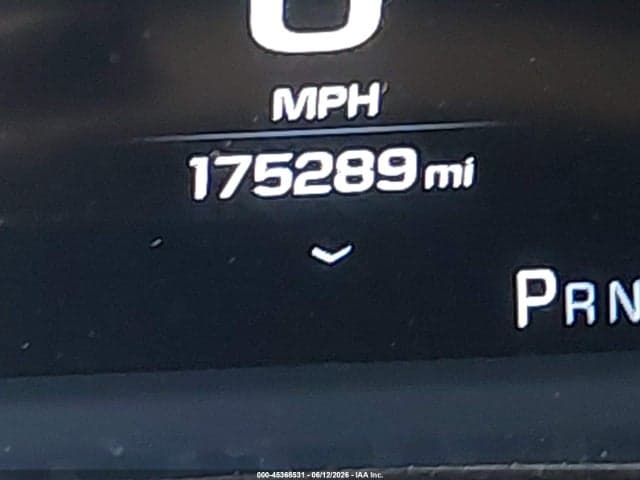2017 GMC YUKON SLT 15