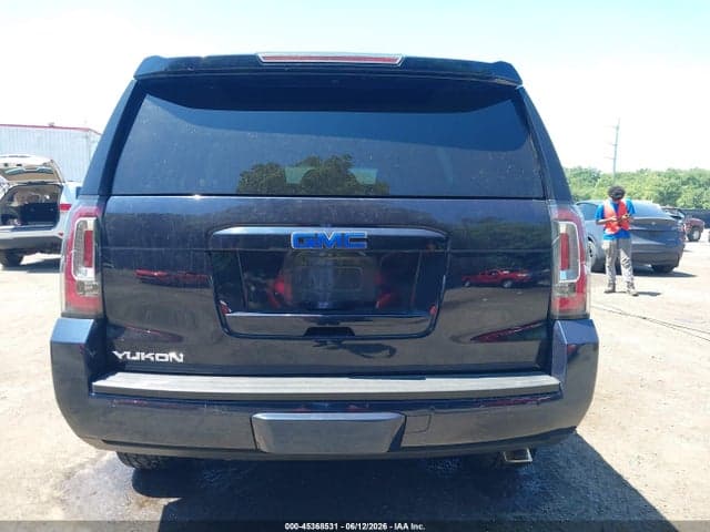2017 GMC YUKON SLT 16