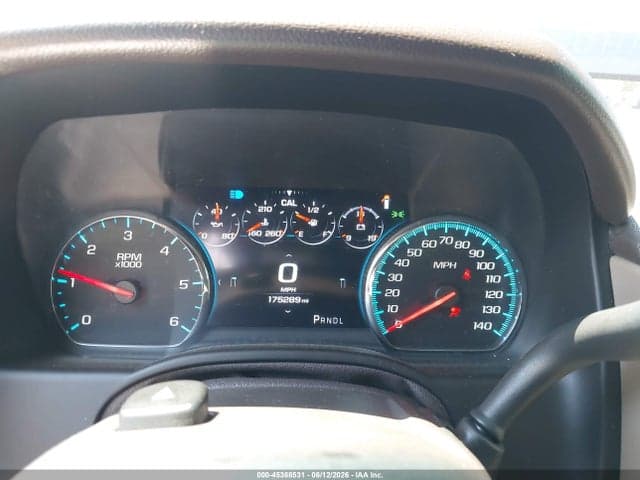 2017 GMC YUKON SLT 7