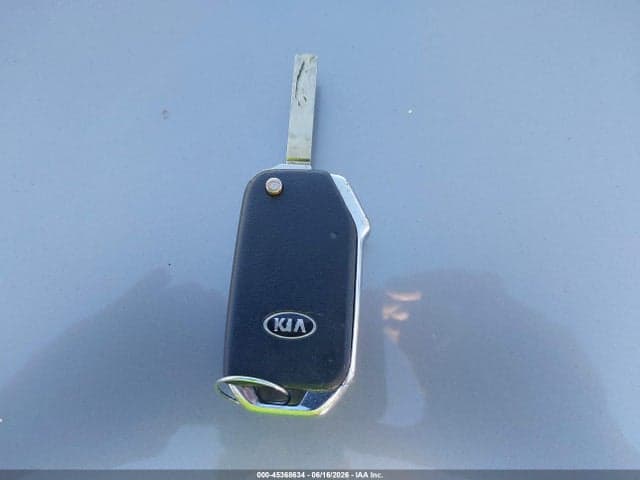 2021 KIA SELTOS LX 11