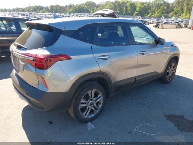 2021 KIA SELTOS LX 4