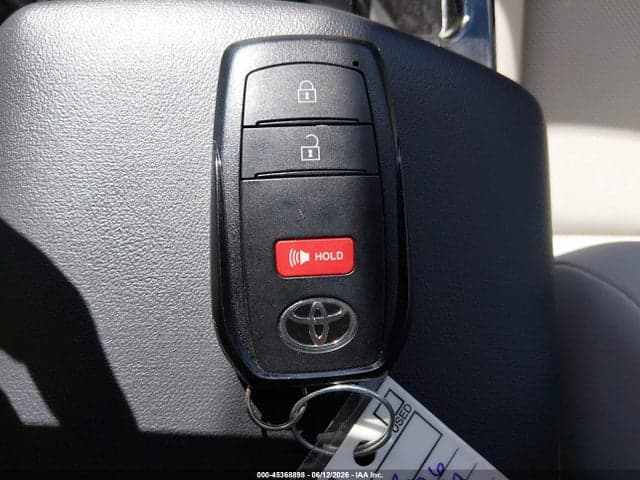 2026 TOYOTA PRIUS XLE AWD-E 11