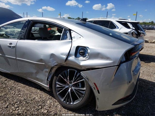 2026 TOYOTA PRIUS XLE AWD-E 6