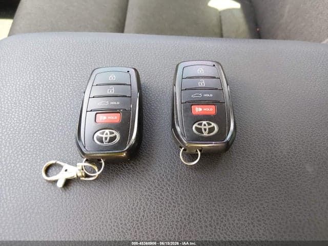 2025 TOYOTA CAMRY LE 11