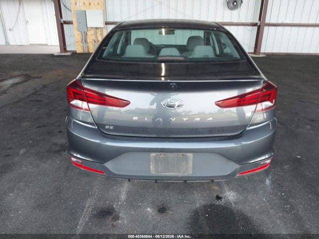 2020 HYUNDAI ELANTRA SE 12