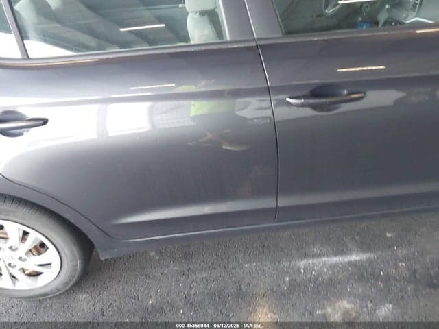 2020 HYUNDAI ELANTRA SE 14