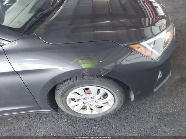 2020 HYUNDAI ELANTRA SE 16