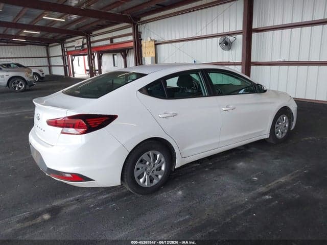 2020 HYUNDAI ELANTRA SE 4