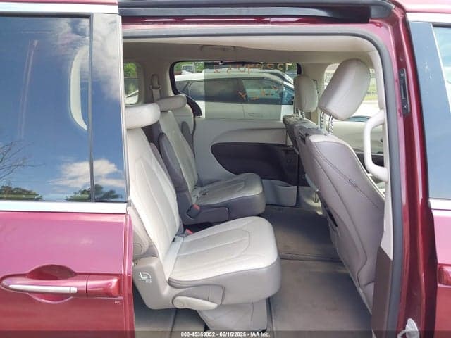 2018 CHRYSLER PACIFICA TOURING L PLUS 8