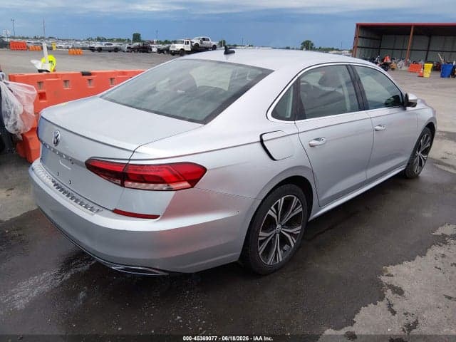 2021 VOLKSWAGEN PASSAT 2.0T SE 4