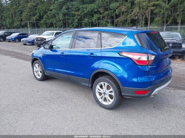 2017 FORD ESCAPE SE 3