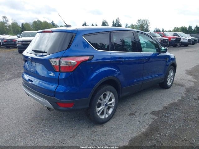 2017 FORD ESCAPE SE 4