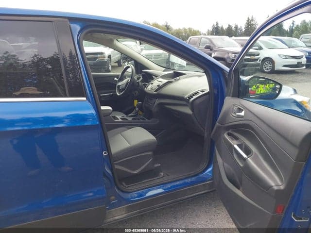 2017 FORD ESCAPE SE 5