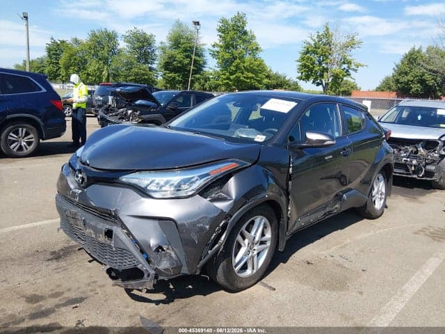 2021 TOYOTA C-HR LE 2