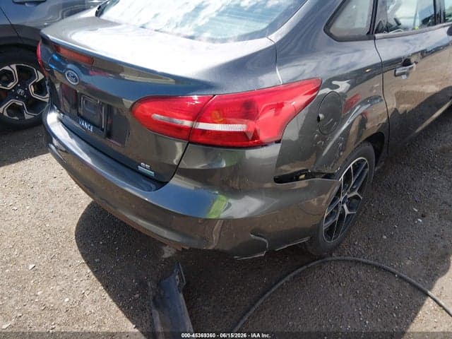 2017 FORD FOCUS SE 6