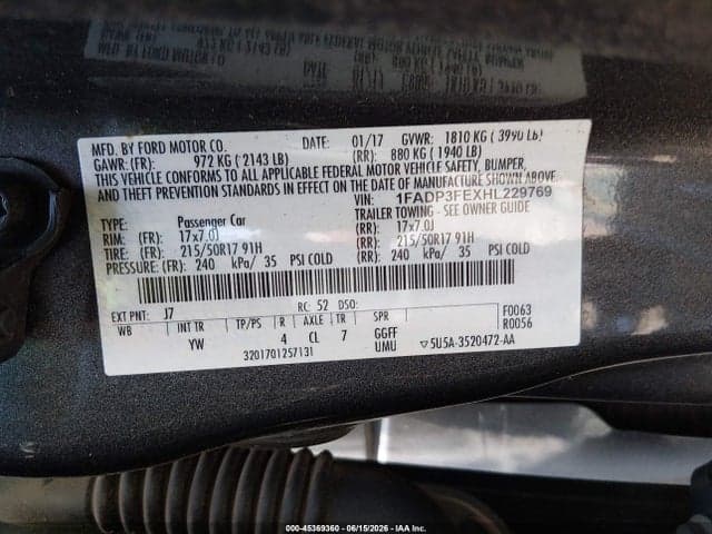 2017 FORD FOCUS SE 9