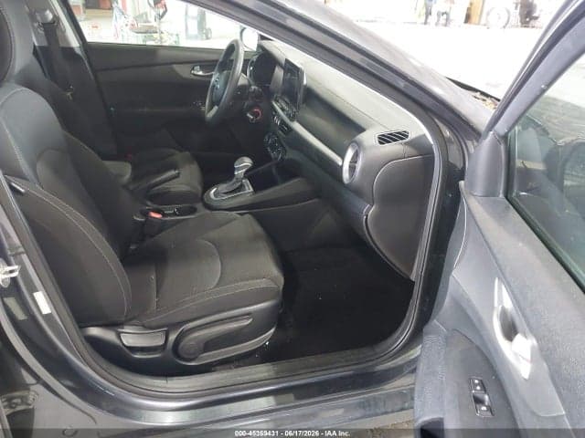 2019 KIA FORTE FE 5