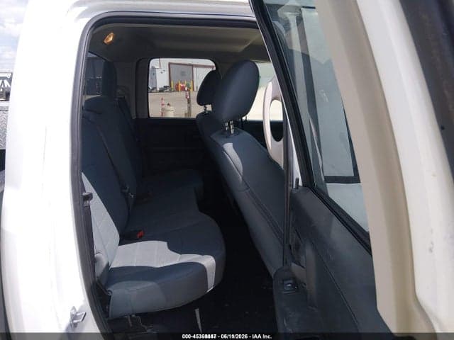 2017 RAM 1500 TRADESMAN 4X4 6'4 BOX 8