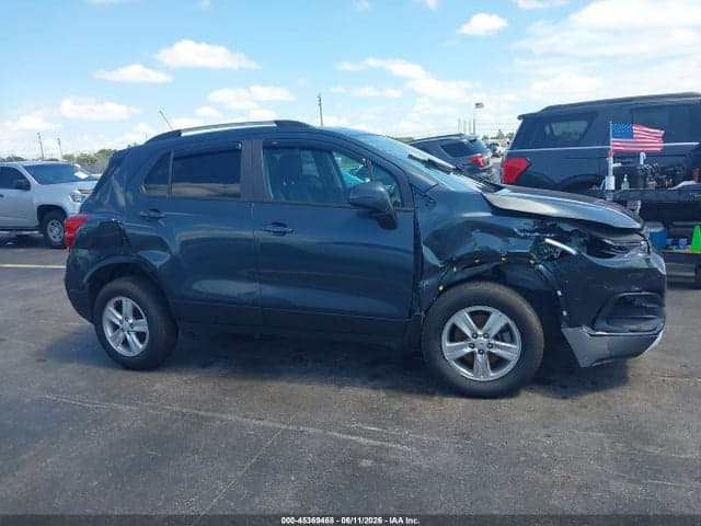 2021 CHEVROLET TRAX AWD LT 6