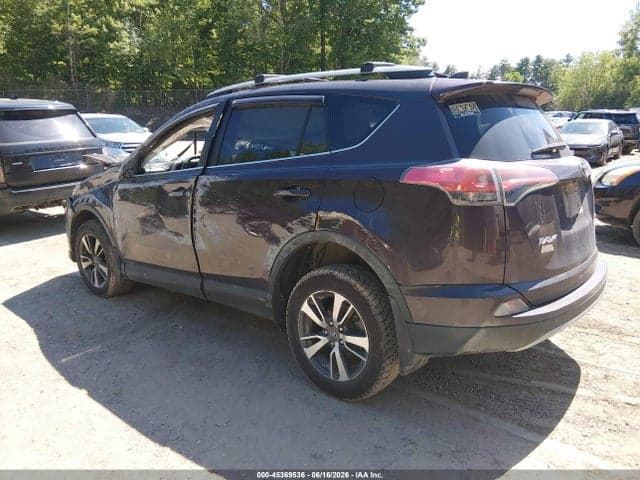 2017 TOYOTA RAV4 XLE 3