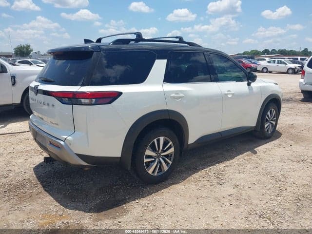 2024 NISSAN PATHFINDER SL 4WD 4