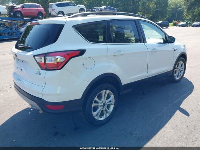 2018 FORD ESCAPE SE 4