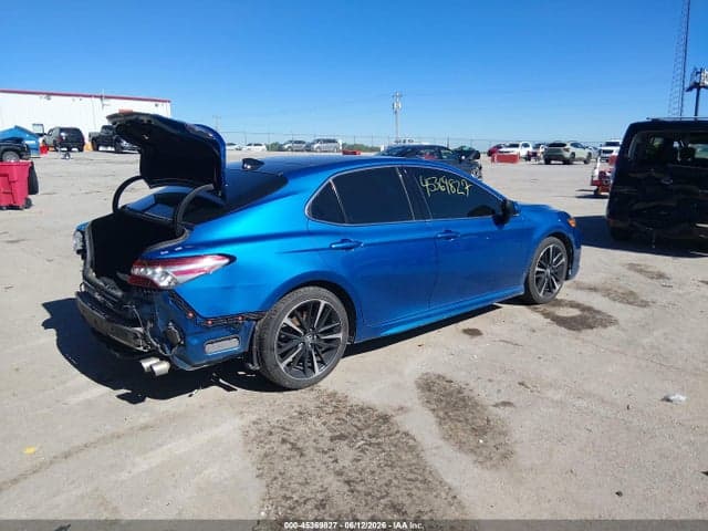 2020 TOYOTA CAMRY XSE 4
