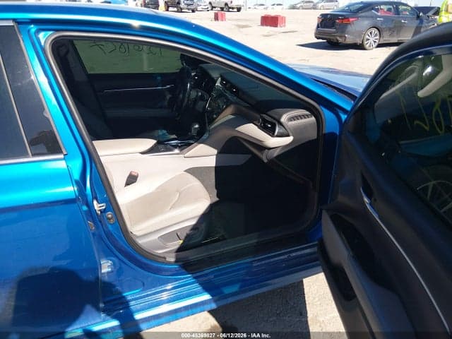 2020 TOYOTA CAMRY XSE 5