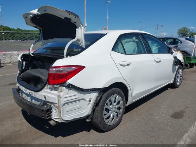 2018 TOYOTA COROLLA LE 4