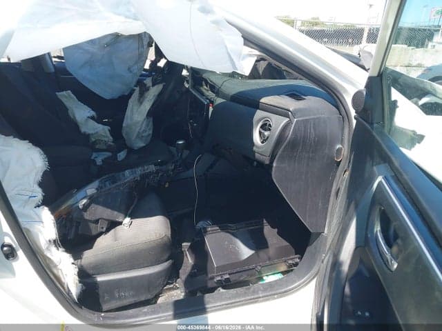 2018 TOYOTA COROLLA LE 5