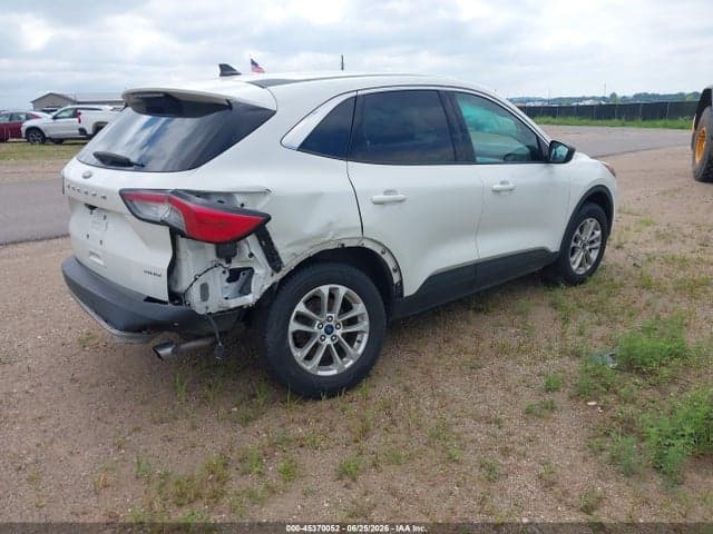 2022 FORD ESCAPE SE 4