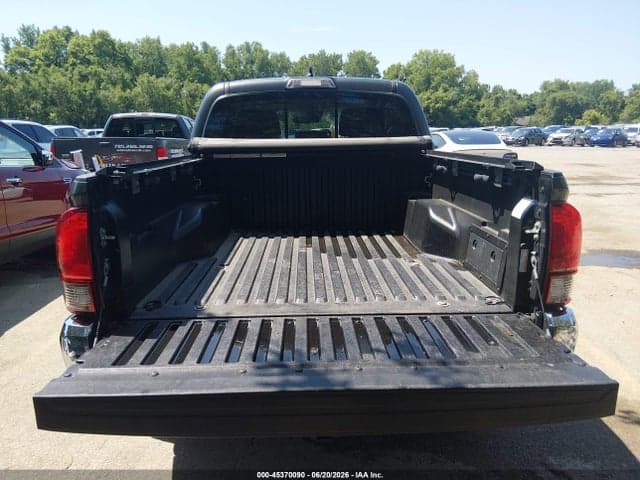 2019 TOYOTA TACOMA SR5 V6 18