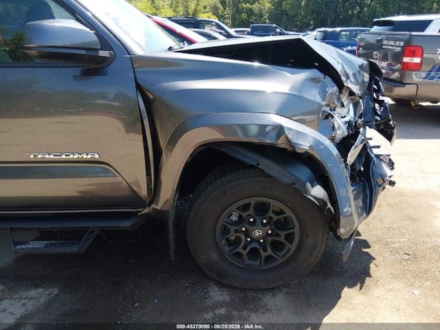 2019 TOYOTA TACOMA SR5 V6 19