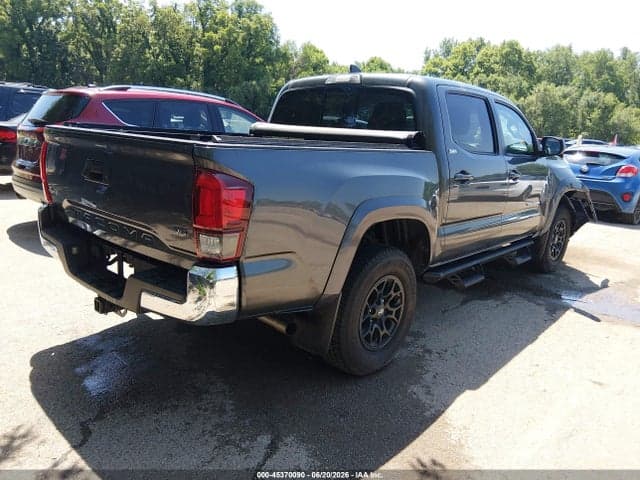 2019 TOYOTA TACOMA SR5 V6 4
