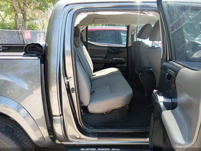 2019 TOYOTA TACOMA SR5 V6 8
