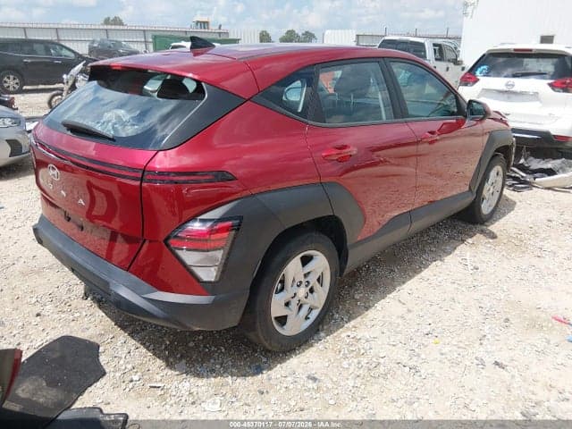 2024 HYUNDAI KONA SE 4