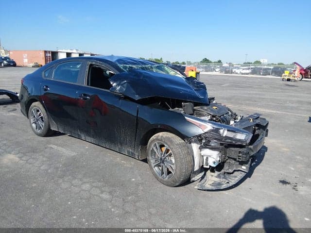 2024 KIA FORTE LXS 1