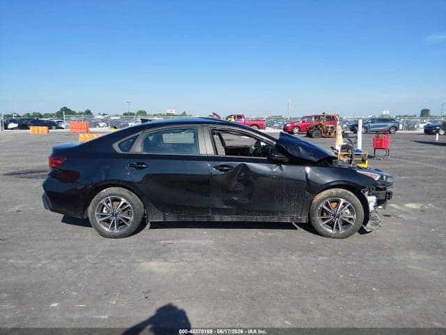 2024 KIA FORTE LXS 13