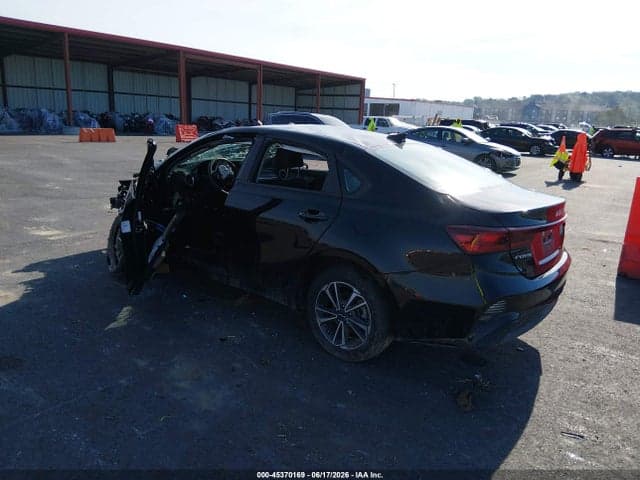 2024 KIA FORTE LXS 3
