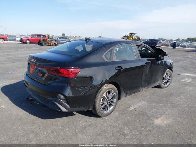 2024 KIA FORTE LXS 4