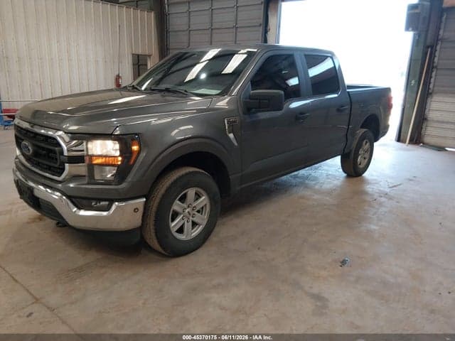 2023 FORD F-150 XLT 2